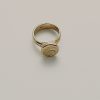 Signet ring